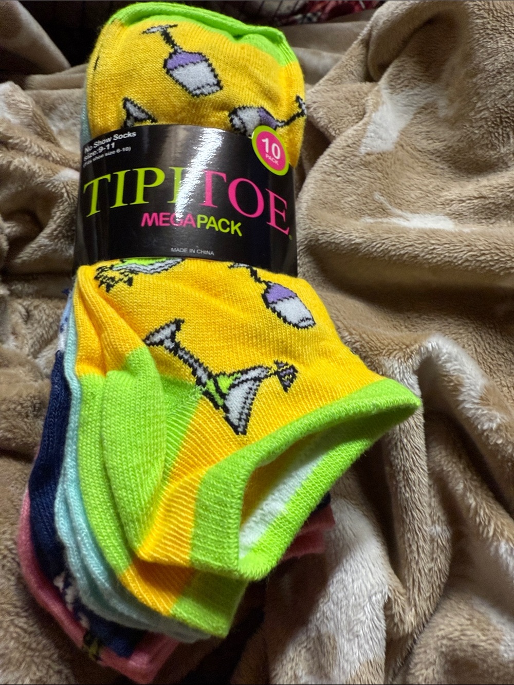 Men’s Novelty Low-Cut Socks – Yellow Multi-Color (Mega Pack)